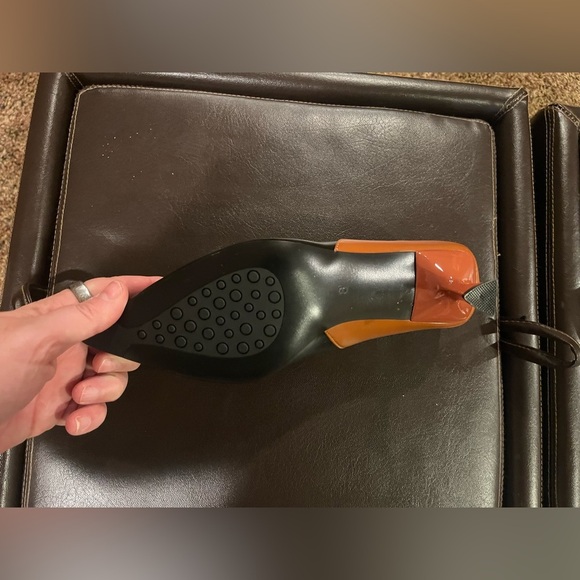 NEWBELLA Vegan Leather Colorblock Heels – Size 8 - Picture 10 of 11